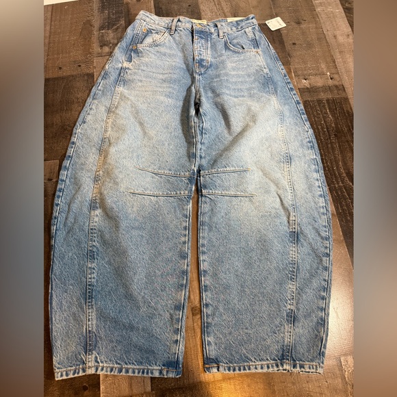We The Free Denim - We The Free Good Luck Barrel Jeans NWT Size 26 Mid Rise Wide Leg Horseshoe Denim